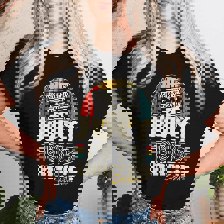 ヴィンテージ誕生日 50歳 男性 女性 1975年7月生まれ レディースTシャツ 彼女への贈り物