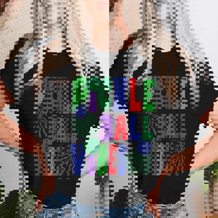 面白いスポーツデザイン女性男性ピックルボール レディースTシャツ 彼女への贈り物