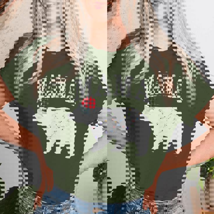 Mama Bear Xmas Buffalo Plaid Lights Matching Family Pajama レディースTシャツ 彼女への贈り物