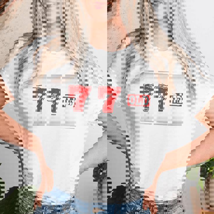 77 歳 喜寿 77歳 77才 お祝い 男性 女性 喜寿祝い 父 母 きじゅ 誕生日 スロット パチスロ レディースTシャツ 彼女への贈り物