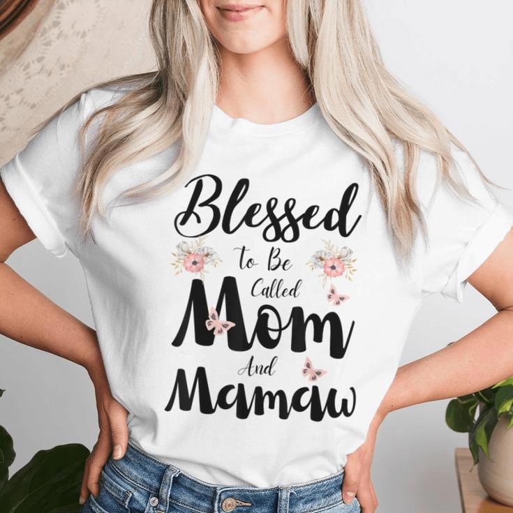 Blessed To Be Called Mom And Mamaw Floral Cute Women T-shirt Gifts for Her