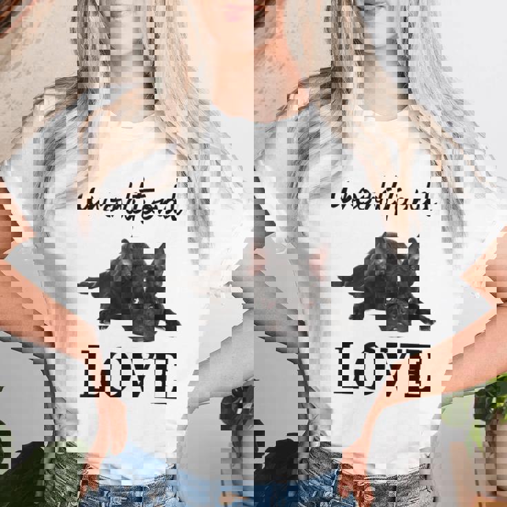 Frenchie Mum Dogへのラブフレンチブルドッグギフト レディースTシャツ 彼女への贈り物