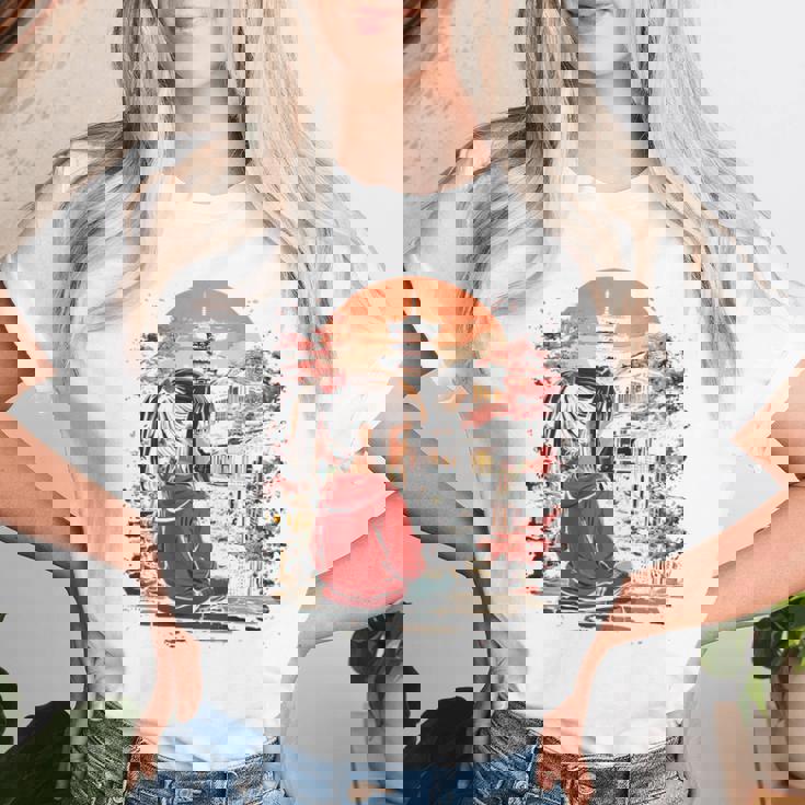 アニメ 女の子 日本 バックプリント レディースTシャツ 彼女への贈り物