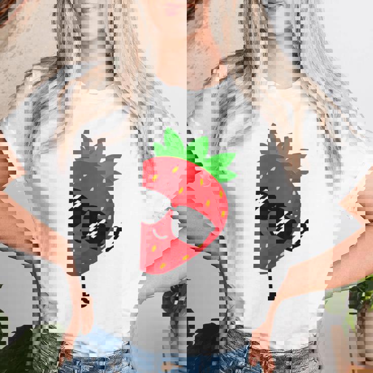 キッズストロベリーシャツ 男の子または女の子用 レディースTシャツ 彼女への贈り物