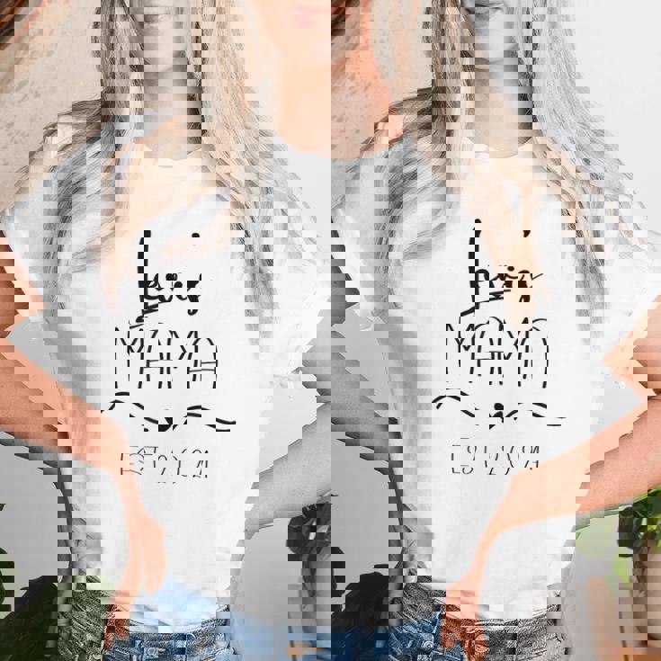 母の日 リーバイス Mama Est 2024 かわいい シンプル ミニマル レディースTシャツ 彼女への贈り物