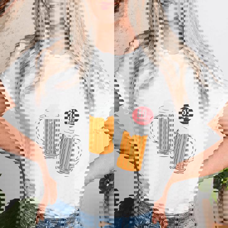 還暦祝い ビール好き 酒好き 父 母 男性 女性 60歳お祝い Cheers To Embracing Life 長袖tシャツ レディースTシャツ 彼女への贈り物