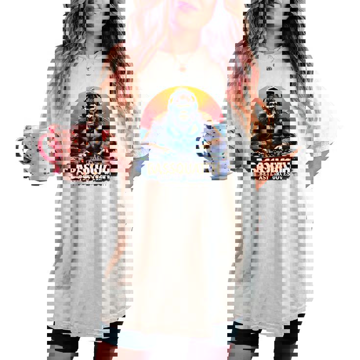 Bassquatch – Groovyasquatch Djデザイン 音楽愛好家向け レディースオーバーサイズコンフォートTシャツ