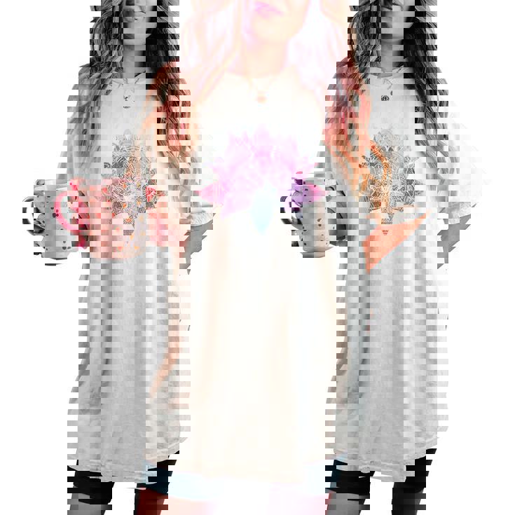 ヨガ 瞑想 カラフル ボーホー ロータス 曼荼羅 蓮の花 レディースオーバーサイズコンフォートTシャツ ヨガ 瞑想 カラフル ボーホー ロータス 曼荼羅 蓮の花 レディースオーバーサイズコンフォートTシャツ