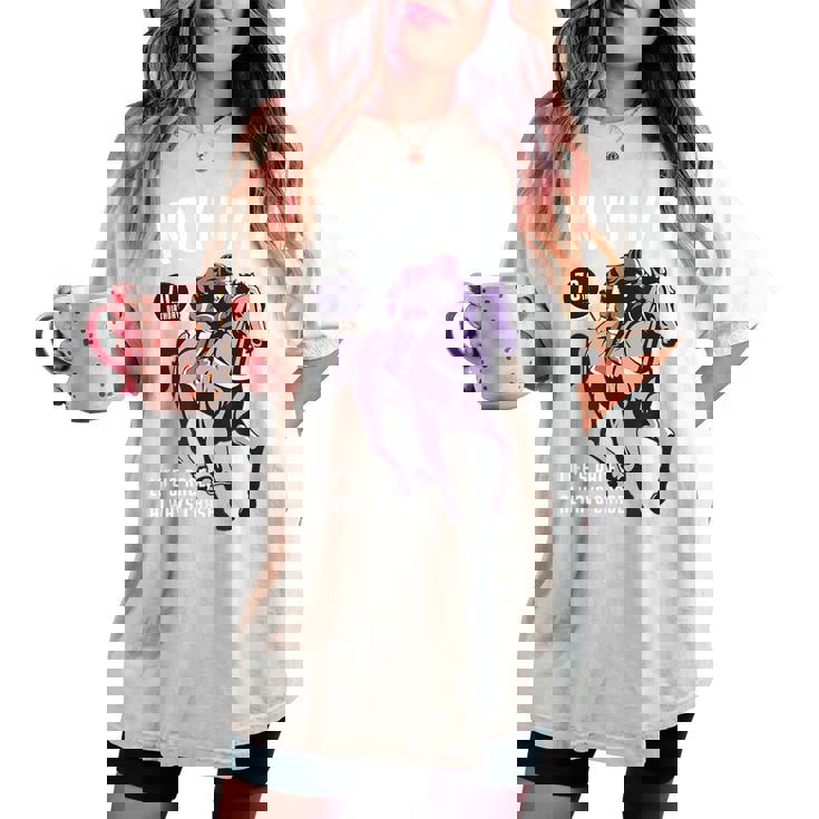 古希祝い 競馬好き うま 馬好き 父 母 男性 女性 70歳お祝い Life's Race Always Chase レディースオーバーサイズコンフォートTシャツ 古希祝い 競馬好き うま 馬好き 父 母 男性 女性 70歳お祝い Life's Race Always Chase レディースオーバーサイズコンフォートTシャツ