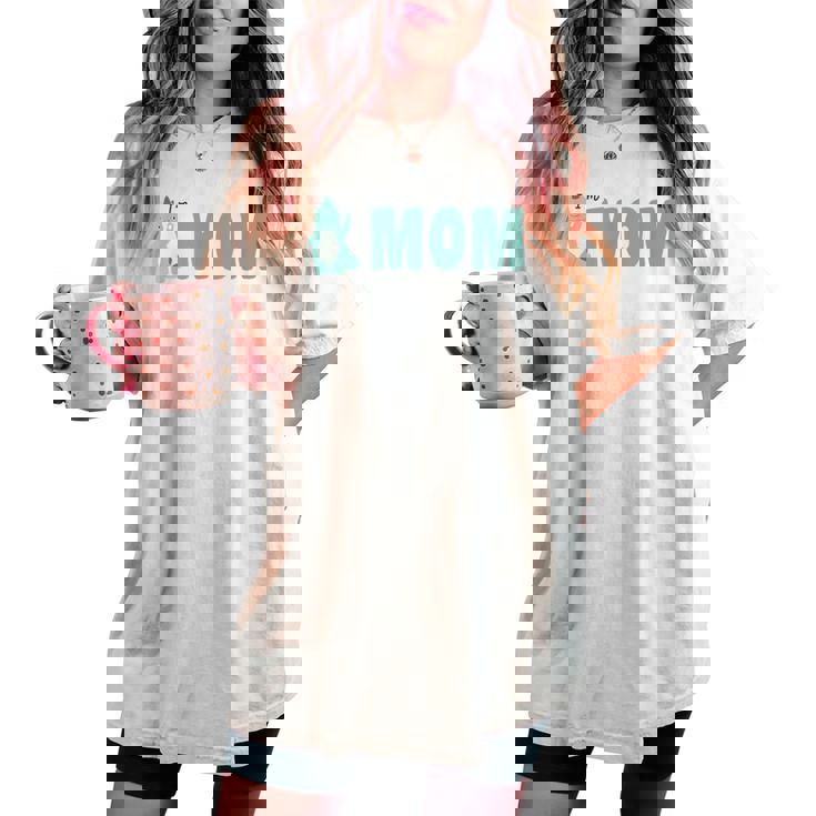 恐竜 かわいい 恐竜好き 家族 お揃い 親子ペア 親子コーデ 家族写真 お母さん 母 はは ママ I'm Mom レディースオーバーサイズコンフォートTシャツ