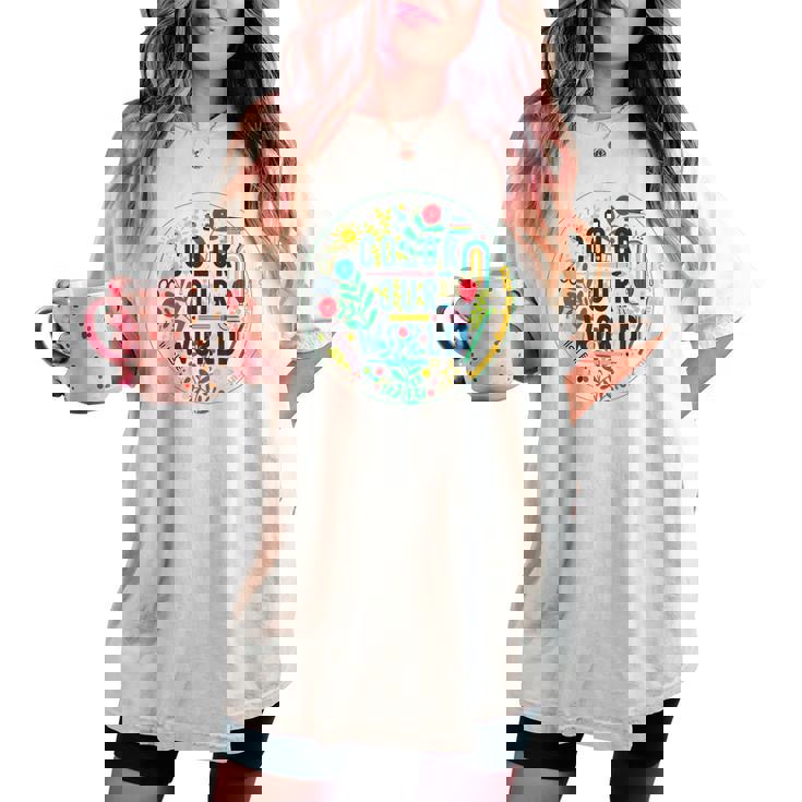 Color Our World Summer Reading 2025 Boho Wildflower Book Women's Oversized Comfort T-shirt