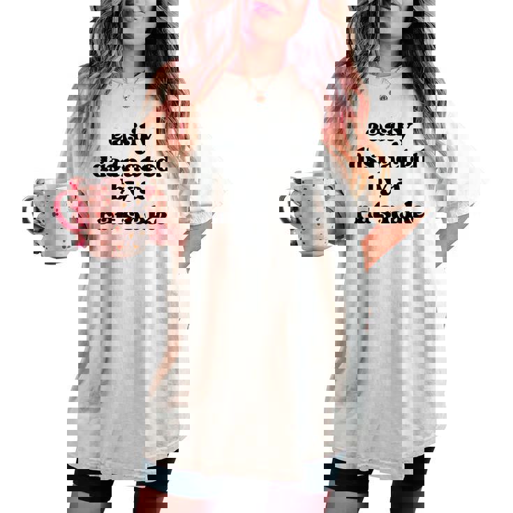 Easy Distracted By Anake Dad Mom Ratnake レディースオーバーサイズコンフォートTシャツ