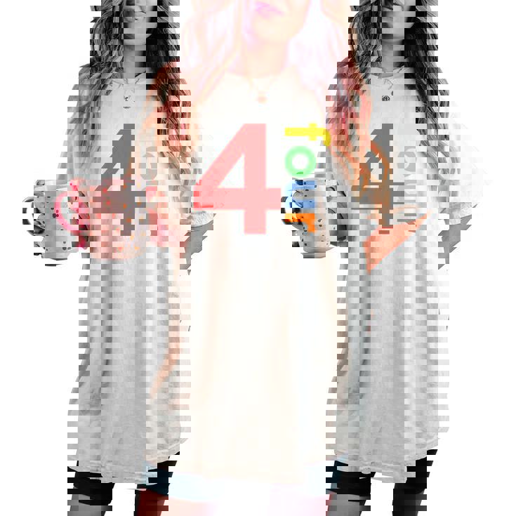 キッズ 4歳の誕生日シャツ 男の子 女の子 4歳 4歳 4歳 パーティー レディースオーバーサイズコンフォートTシャツ