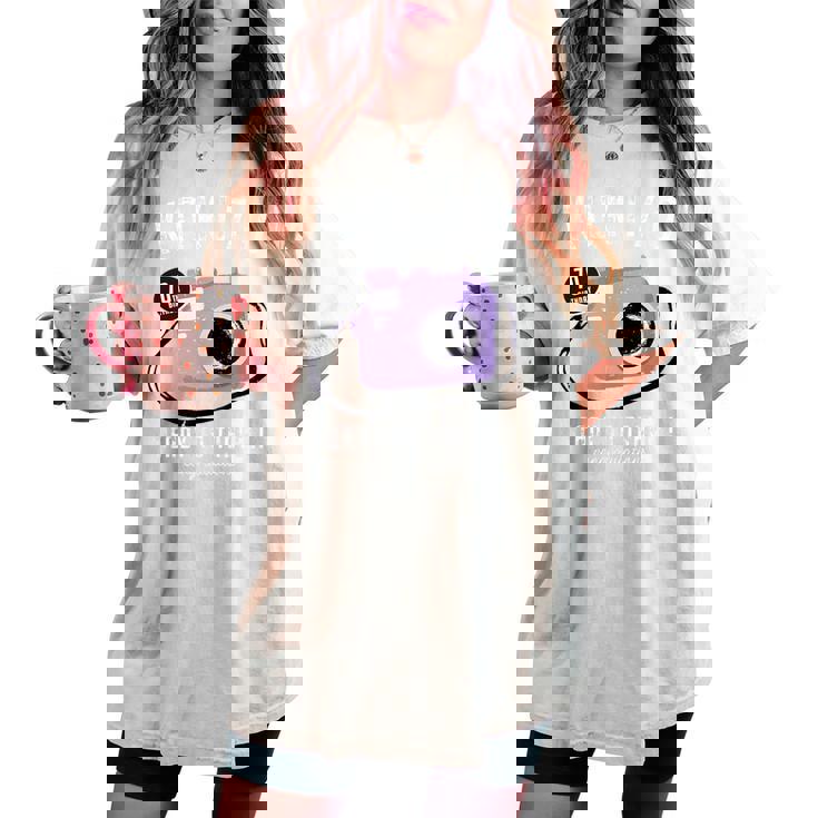 古希祝い 旅行好き 写真好き 撮影好き カメラ レトロ 父 母 男性 女性 70歳お祝い Ready To Travel レディースオーバーサイズコンフォートTシャツ