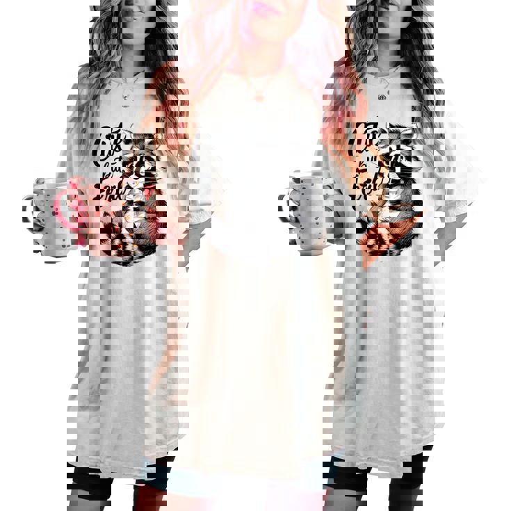 野生の女の子の夏の面白いミームかわいいけど野生のアライグマ休暇 レディースオーバーサイズコンフォートTシャツ