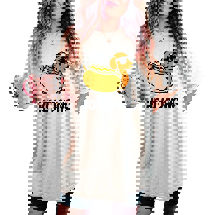 面白い犬 ホットドッグ 食通 駄洒落ギフト 男性 女性 キッズ 男の子 女の子 レディースオーバーサイズコンフォートTシャツ