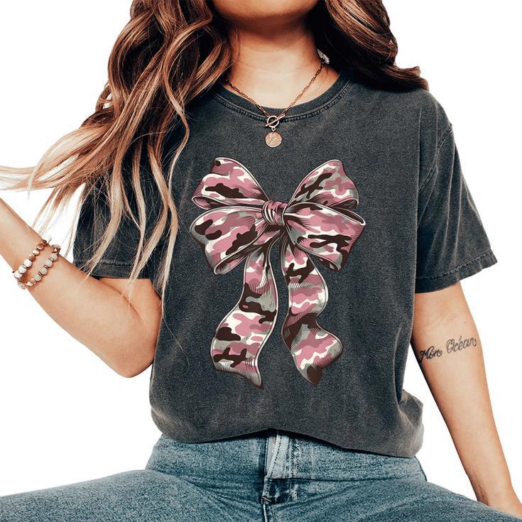 Pink Camouflage Old Camo Bow Camo Coquette Bow Hunting Women Women's Oversized Comfort T-Shirt