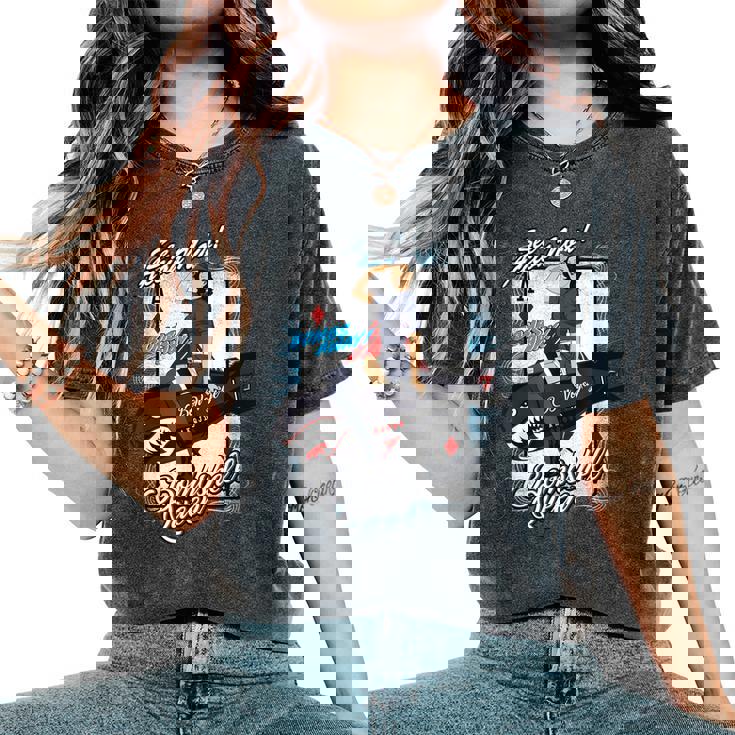 ピンナップ セクシーガールギフト 男性またはピンナップラバー、Bombshell Queen レディースオーバーサイズコンフォートTシャツ