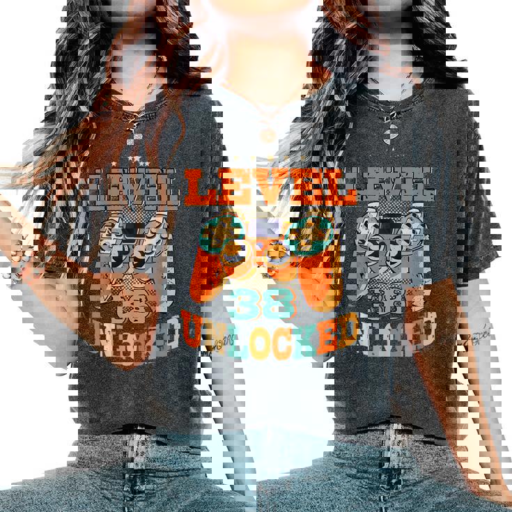 38歳の誕生日プレゼント 38歳 男性と女性、ビデオゲーム 1983年生まれ レディースオーバーサイズコンフォートTシャツ