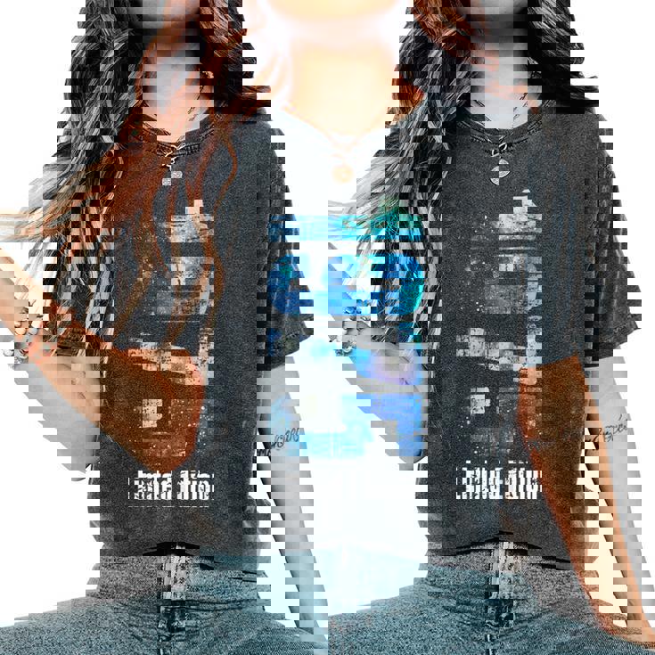 50歳の誕生日男性女性50歳限定版1975 レディースオーバーサイズコンフォートTシャツ