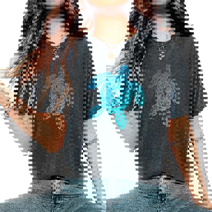 Boho Tiki ティールウミガメ 気泡付き 亀 レディースオーバーサイズコンフォートTシャツ Boho Tiki ティールウミガメ 気泡付き 亀 レディースオーバーサイズコンフォートTシャツ