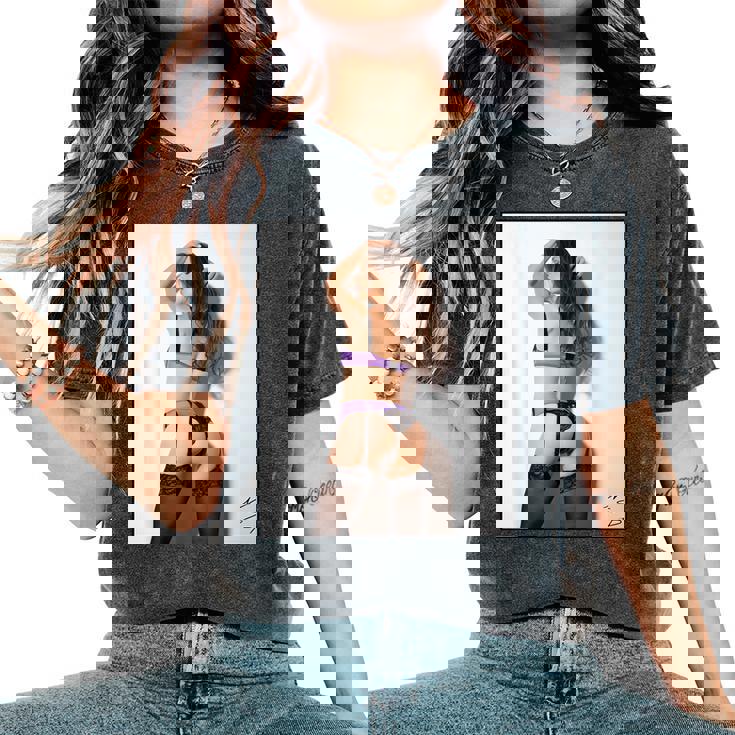 Hot Girl On 男性用 紫のセクシーなモデル レディースオーバーサイズコンフォートTシャツ