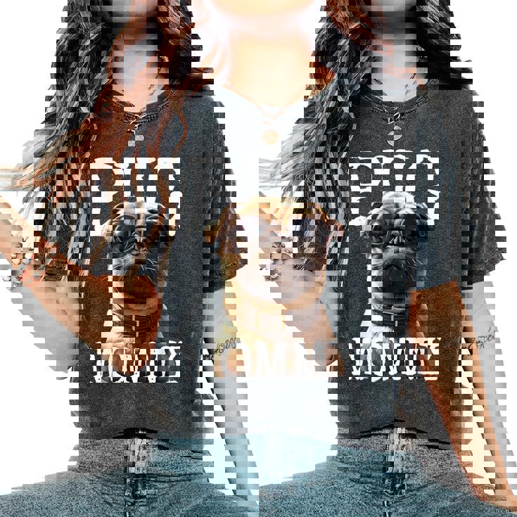 Pug Mommyパグ・マミー パグ・マム 犬のママ 母の日 パグ・ママ レディースオーバーサイズコンフォートTシャツ