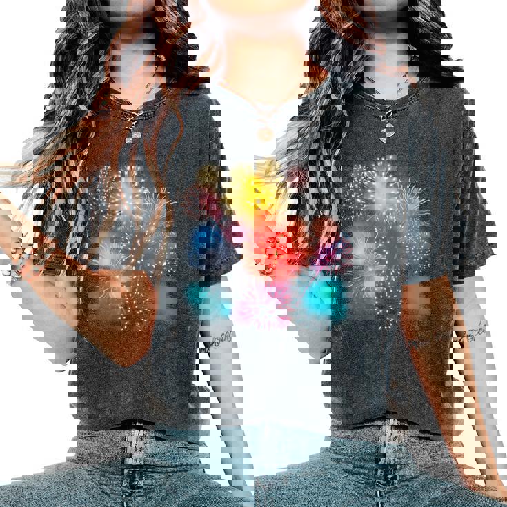 Pyrotechnics パイロマニック花火 パイロ爆発ロケット レディースオーバーサイズコンフォートTシャツ Pyrotechnics パイロマニック花火 パイロ爆発ロケット レディースオーバーサイズコンフォートTシャツ