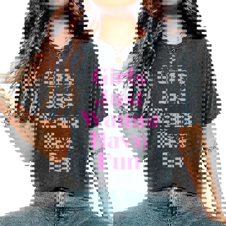 女の子はただ楽しみたいだけ レディースオーバーサイズコンフォートTシャツ