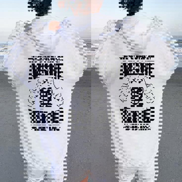 92歳の誕生日 女性 男性 素晴らしい92歳のおばあちゃん レディース オーバーサイズ パーカー バックプリント