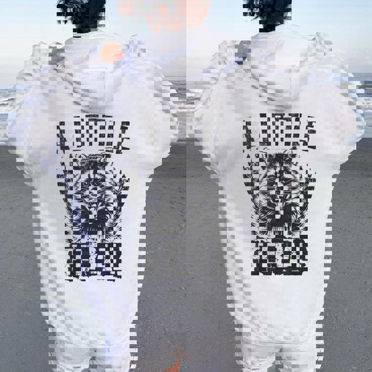 おもしろいアライグマのグラフィック 小さなフェラル 幼児 男の子 女の子 フェラル レディース オーバーサイズ パーカー バックプリント