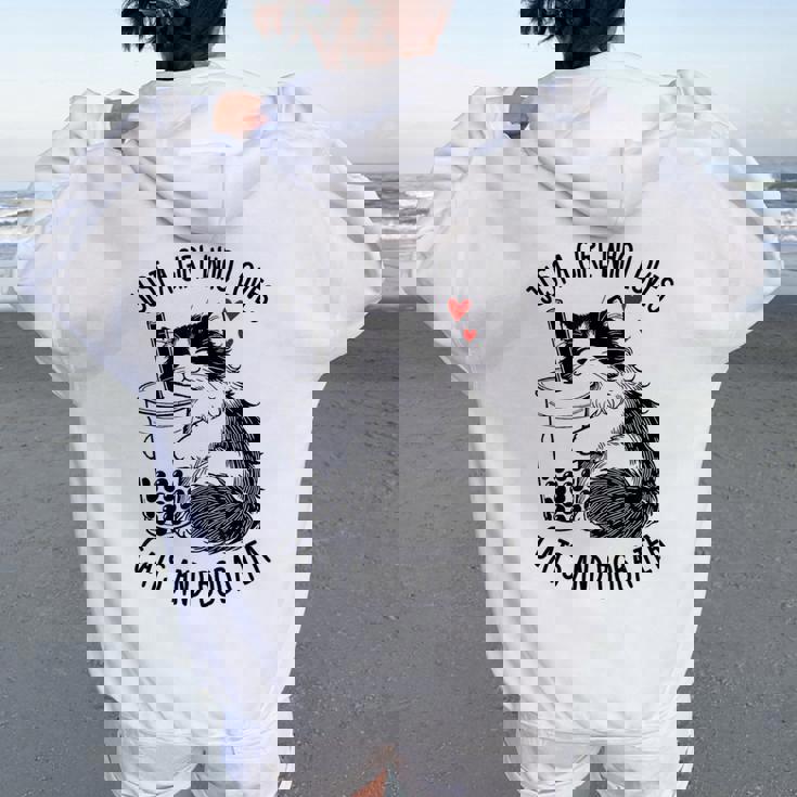 猫が大好きな女の子とボバティーラグドール猫好き レディース オーバーサイズ パーカー バックプリント