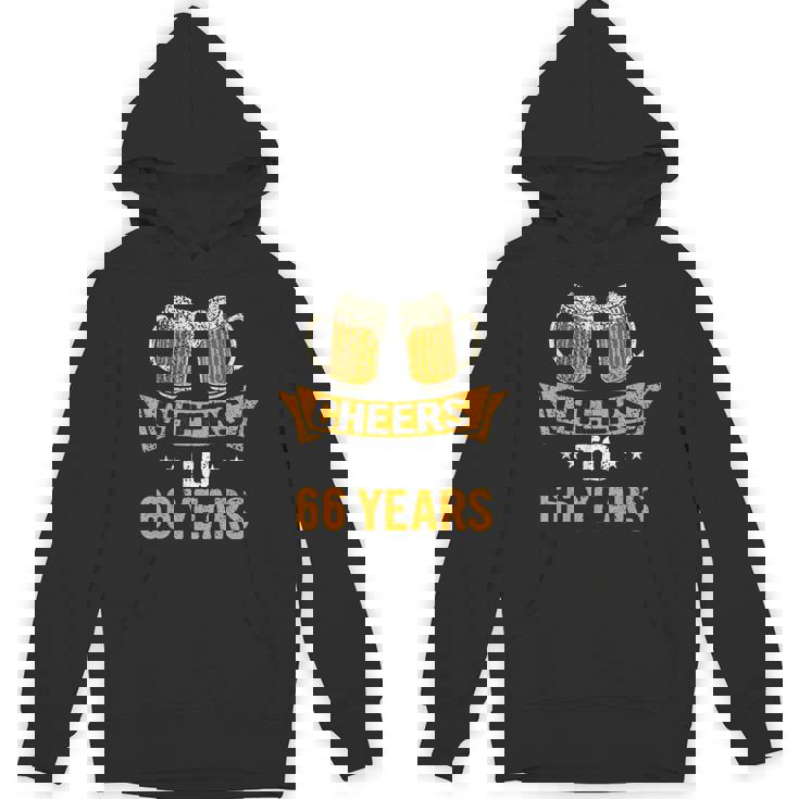 Cheers To 66歳 66歳 誕生日パーティー お祝いギフト Hoodie