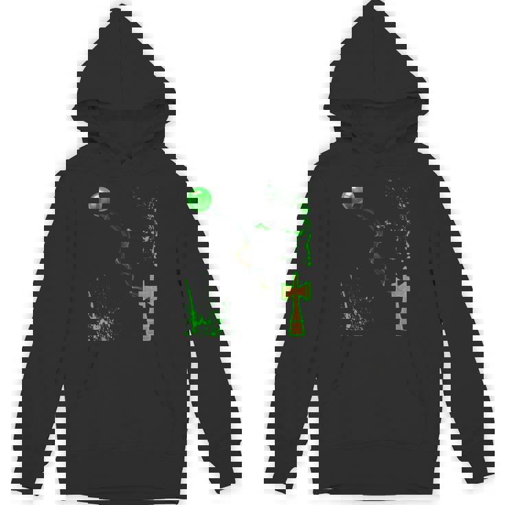 緑のスプレーの木のけん玉を渡ってガラスの球体に煙の波 パーカー