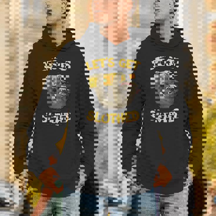 Let's Getlothed テキーラ-面白い飲酒ナマケモノ Hoodie