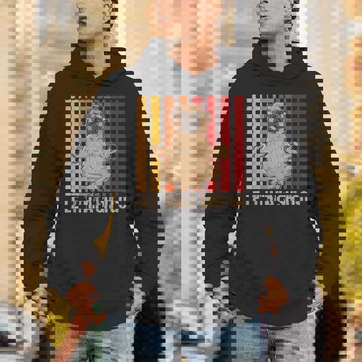 Let Thathit Go パグ ヨガ ヴィンテージデザイン パーカー