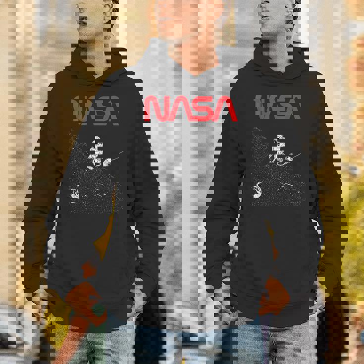 Nasaの宇宙飛行士の掃除機の星のワームのロゴが面白い Hoodie