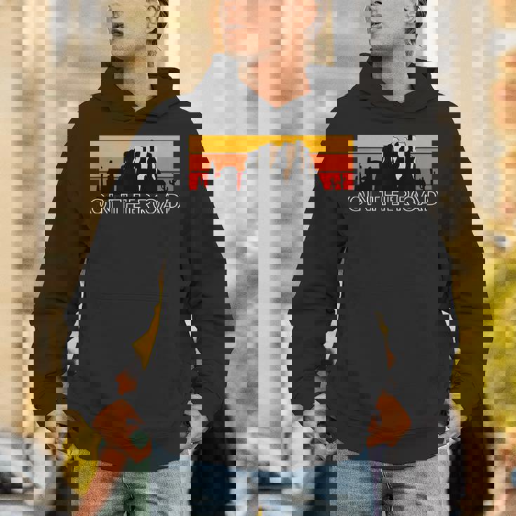 Wanderlust Canyon & Mountains On The Road パーカー