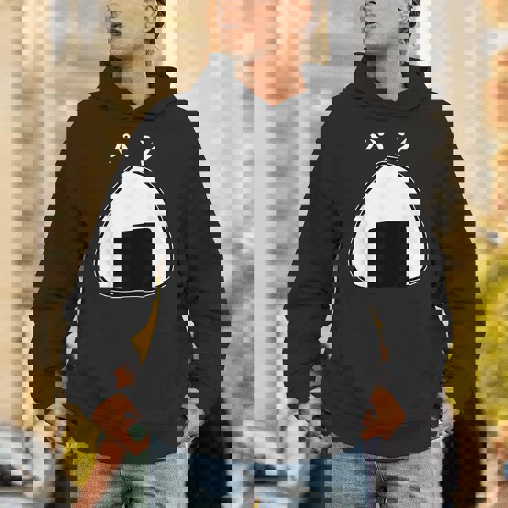 【おにぎりパン】パンとおにぎり：伝統と現代の融合 パーカー