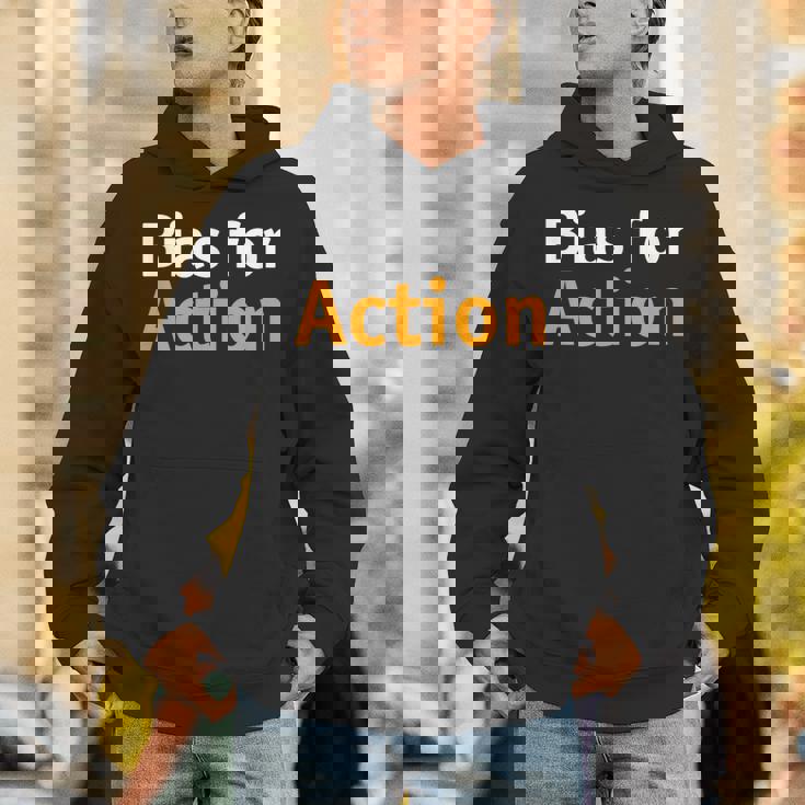 アクションへのバイアス Hoodie
