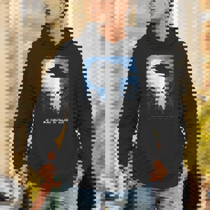 エイリアン アブダクション 牛 Ufo We Are Not Alone ギフト Hoodie