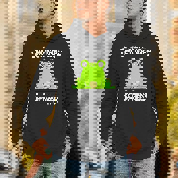 カエルのモチーフ面白いカエルのことわざは私にキスします Frog Motif Frogs Worry Hoppy パーカー