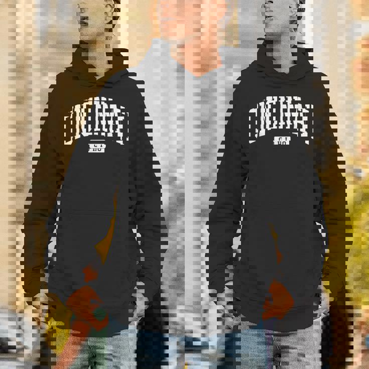 シンシナティオハイオ州オハイオ大学スタイル Hoodie