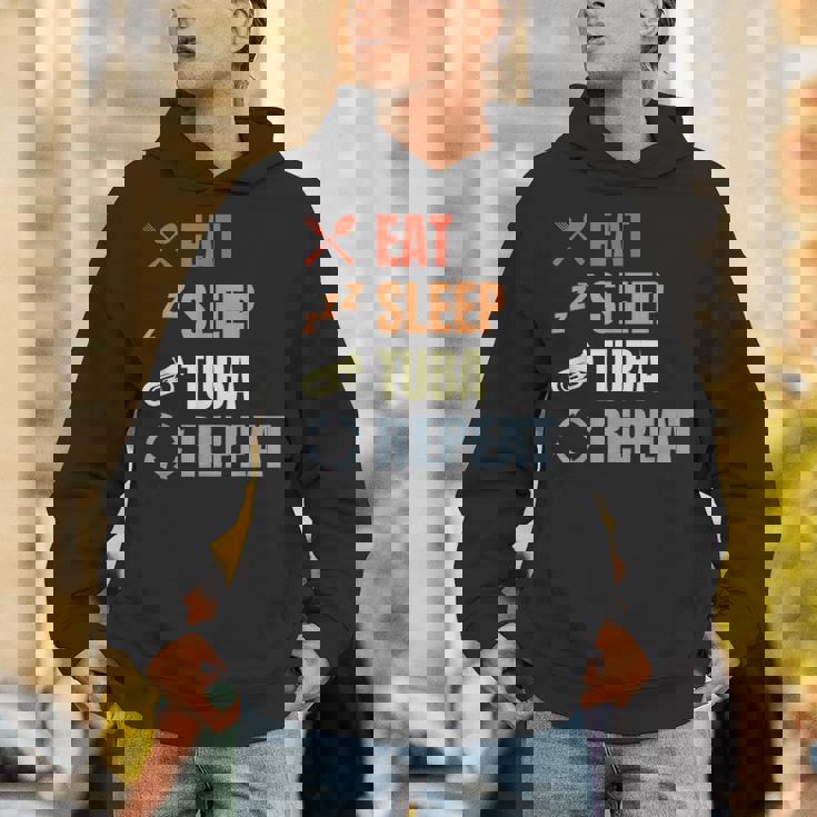 チューバ奏者スケジュール チューバ愛好家 金管楽器 パーカー