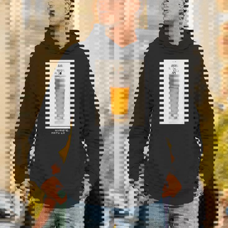 ビール冷え切ってます Hoodie