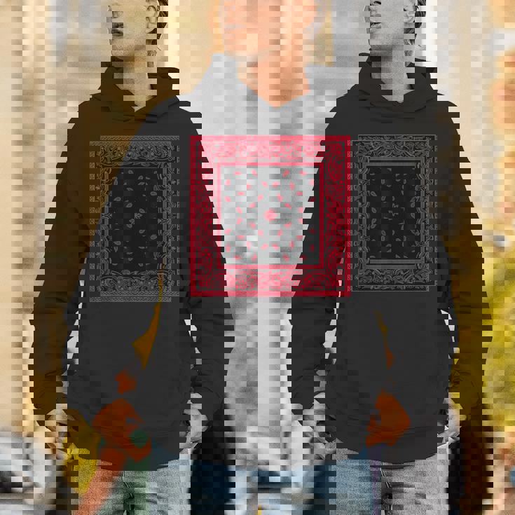 メンズ ブラックレッドバンダナプリントtシャツ ペイズリー柄 レッドラグ パーカー