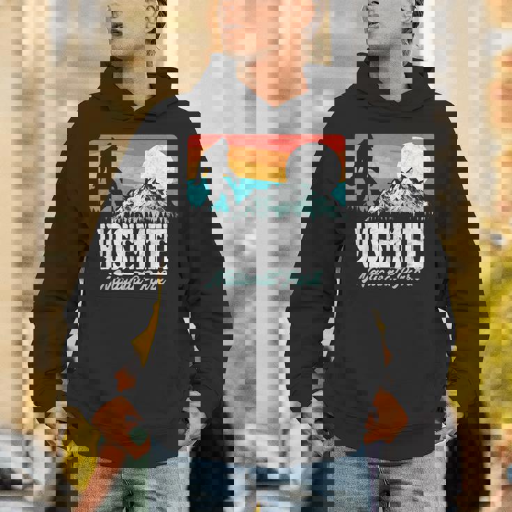 ヴィンテージ ヨセミテ国立公園 ビッグフット 山脈 グラフィック パーカー