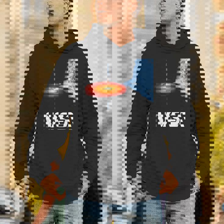 公式ライセンス。 Nasaシグナスブラックホールスペースギフト パーカー