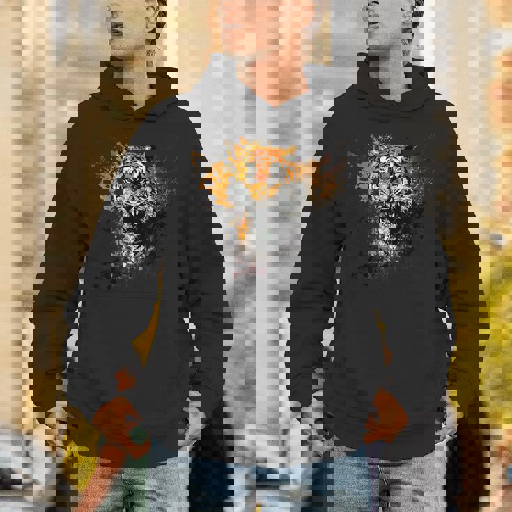 野生動物愛好家のためのアングリータイガー グラフィック パーカー