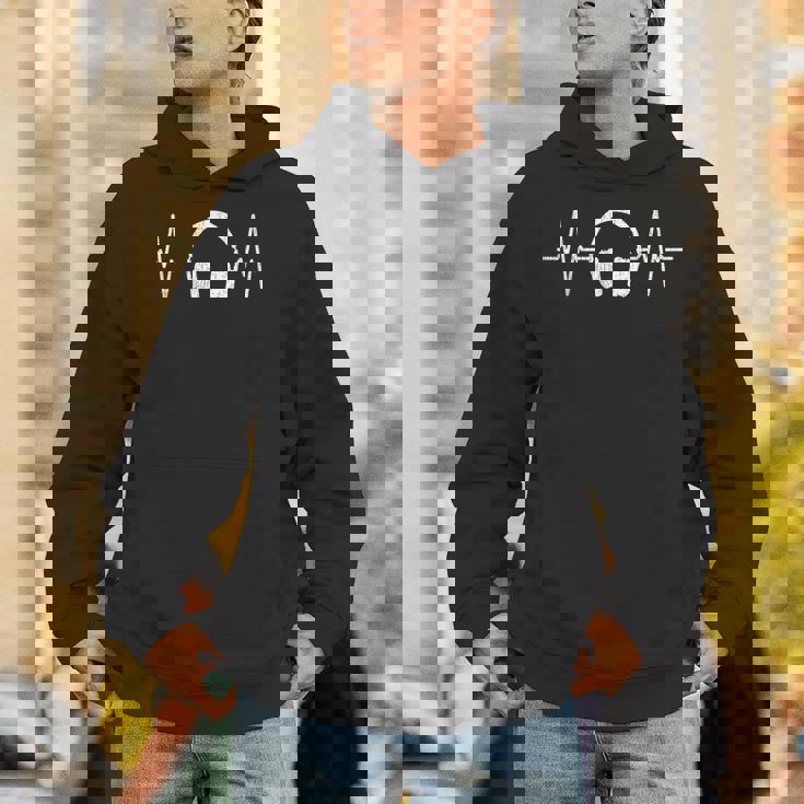 音楽愛好家のdjハートビートヘッドフォン パーカー